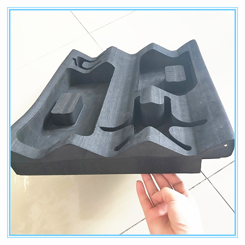 	EVA泡棉內(nèi)襯雕刻